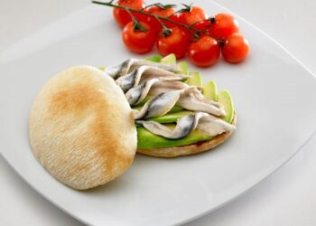 Una empresa de Antequera lanza un concurso nacional para buscar el mejor mollete del mundo