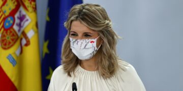 El salario mínimo sube a 1.000 euros desde este mismo mes de enero