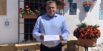 El PSOE de Marbella solicita un bono de aparcamiento para los alumnos del IES Río Verde
