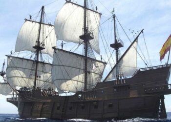 La réplica del mítico Galeón Andalucía abre sus puertas en Puerto Banús