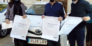 Más de 2.000 taxis visibilizarán en Málaga y Marbella el teléfono de atención a las mujeres