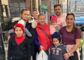 «Salimos ahora de Varsovia en busca de alojamiento y poder descansar para mañana»