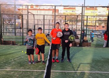 La Fundación 24 Horas celebra un encuentro infantil con alumnos de la Escuela Municipal de Pádel