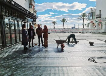 Las obras en las plazas del Puerto de la Duquesa entran en su recta final