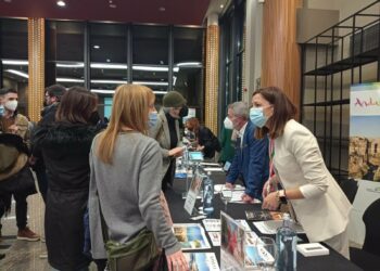 Manilva propone su oferta turística a más de 200 agencias y touroperadores