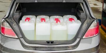 Incautados 200 litros de gasolina en Casares