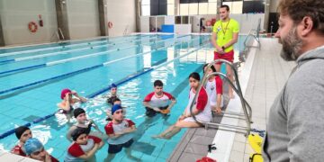 Los futuros socorristas de Manilva continúan su formación