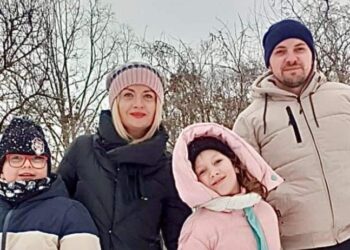 Un manilveño lanza un crowdfunding para ayudar a una familia ucraniana que escapa de la guerra