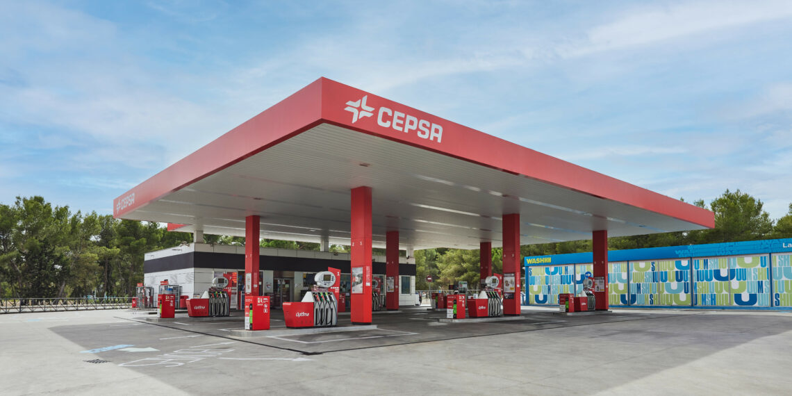 Cepsa ofrecerá un descuento universal e inmediato de 10 céntimos por litro en cada repostaje