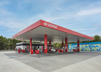 Cepsa ofrecerá un descuento universal e inmediato de 10 céntimos por litro en cada repostaje