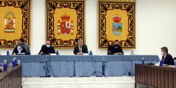 El Pleno de Estepona aprueba la nueva ordenanza de plusvalía, que ahorraría un 35% a los esteponeros