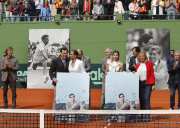 Marbella y el tenis rinde un bello homenaje a Manolo Santana