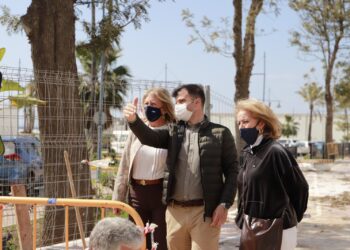 La ampliación del Paseo Marítimo en la zona de La Bajadilla finalizará antes de Semana Santa