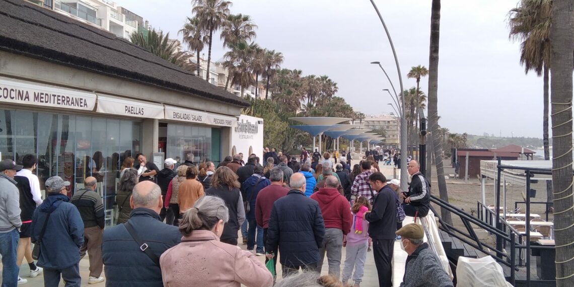 El PSOE de Estepona se compromete a devolver el tráfico a la Avenida España