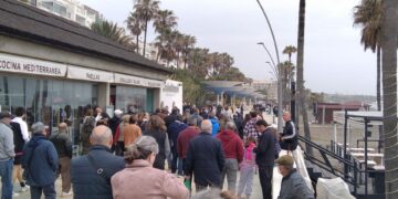 El PSOE de Estepona se compromete a devolver el tráfico a la Avenida España