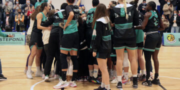 El CAB Estepona, rumbo a Vigo para continuar un inicio de mes cargado de encuentros