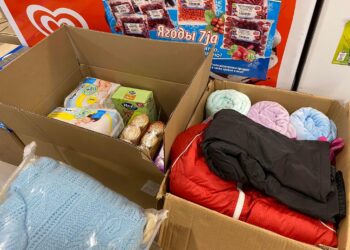 Estepona recoge 1.500 kilos de alimentos y material humanitario para Ucrania