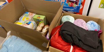 Estepona recoge 1.500 kilos de alimentos y material humanitario para Ucrania