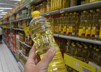 Mercadona, Makro y otros ‘súper’ comienzan a racionar la venta de aceite de girasol por el conflicto en Ucrania