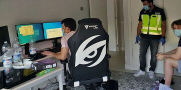 España paraliza la extradición del británico detenido en Estepona que hackeó a Obama, Biden y Bill Gates