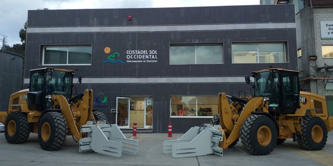 Urbaser incorpora dos nuevas máquina al parque móvil del Complejo Ambiental Costa del Sol