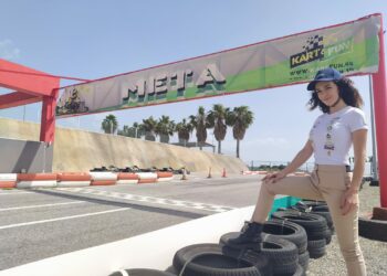 Del certamen de Miss Málaga a la pista de carreras