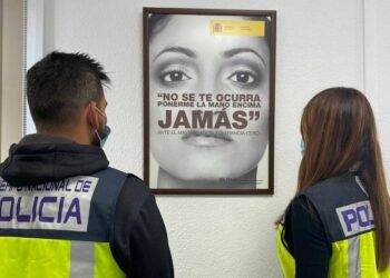Estepona premia a los Cuerpos de Seguridad que protegen a mujeres víctimas de violencia