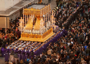 Andalucía apunta a una Semana Santa «muy normalizada», pero pide «que la gente siga siendo prudente»