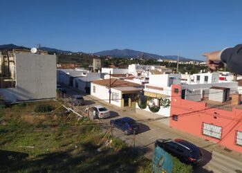 Vecinos del Velerín critican el abandono del extrarradio de Estepona