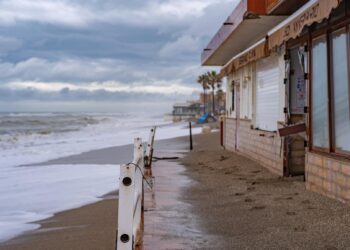 Salado pide al Gobierno la declaración de zona catastrófica del litoral malagueño afectado por el temporal