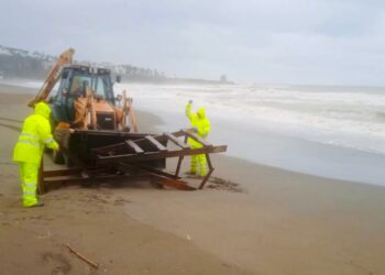 Así han quedado tras el temporal las playas de Casares y Manilva