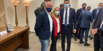 Manilva defiende su litoral en la presentación de la Estrategia para la Costa