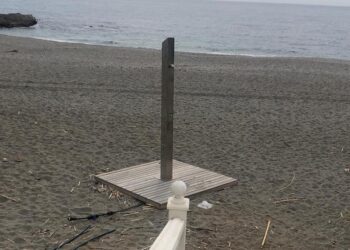 Puesta en servicio de una ducha en Playa Paraíso