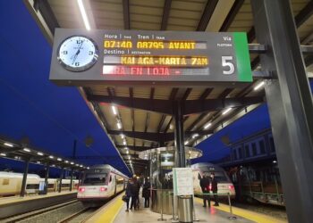 Entra en funcionamiento el primer tren Granada-Málaga