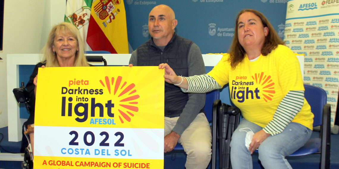 Estepona se suma un año más a la marcha solidaria ‘Darkness into Light’ contra el suicidio