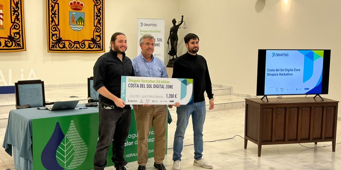 Un proyecto para medir la calidad del aire en Estepona gana el III Hackathon organizado por Hidralia y la UMA