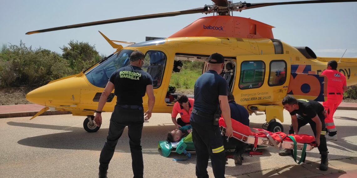 Rescatan a un joven herido en el Cerro del Lago tras sufrir una caída de varios metros