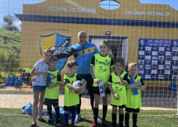 Un fichaje solidario: El Club de Fútbol Cancelada suma a su equipo a varios niños huídos de Ucrania