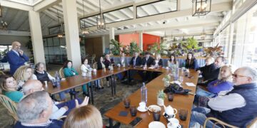 Marbella busca y exige una solución urgente para estabilizar sus playas