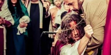 Un centenar de personas volverán a representar el 16 de abril la ‘Pasión según Estepona’