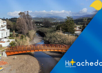 Instalado el puente proyectado en el tramo de corredor litoral de Arroyo Vaquero