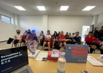 El Club CD Estepona Femenino lleva a cabo el taller “Sexualidad y Menopausia”