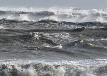 Activado el nivel amarillo por fenómenos costeros y fuerte viento en toda la Costa del Sol