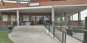 Familias de estudiantes del IES Las Viñas denuncian la escasez de plazas para Bachiller de Artes Plásticas en la comarca