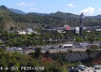 Alcaldesa de Marbella pide al Gobierno que se libere el peaje de AP-7 mientras se retira el camión accidentado