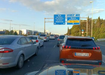 Un accidente a la altura de San Pedro provoca más de 10 kilómetros de retenciones