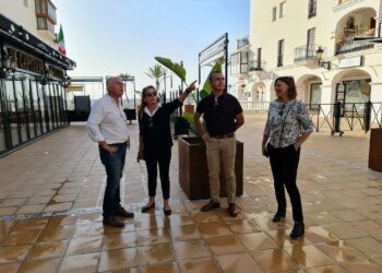 Finalizadas las obras en las plazas del Puerto de la Duquesa