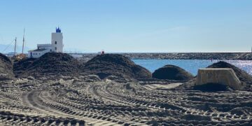 Aporte de arena para la playa de Las Gaviotas