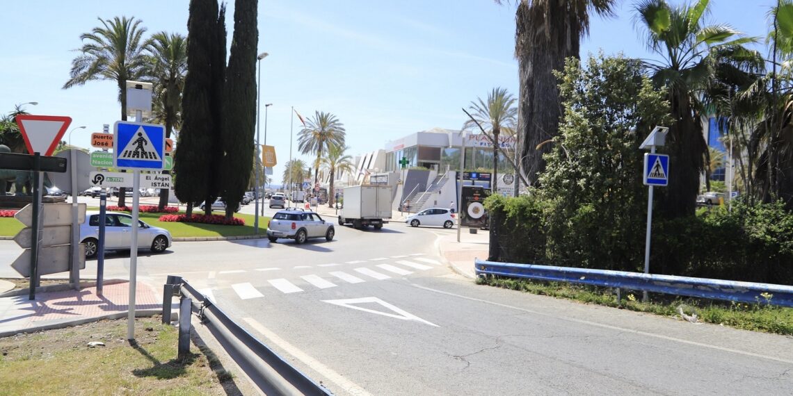 Mejorada la seguridad vial en uno de los principales accesos a Puerto Banús