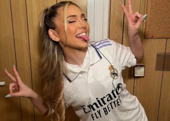 La esteponera Ana Mena le manda un recado a Mbappé tras ganar la 14ª